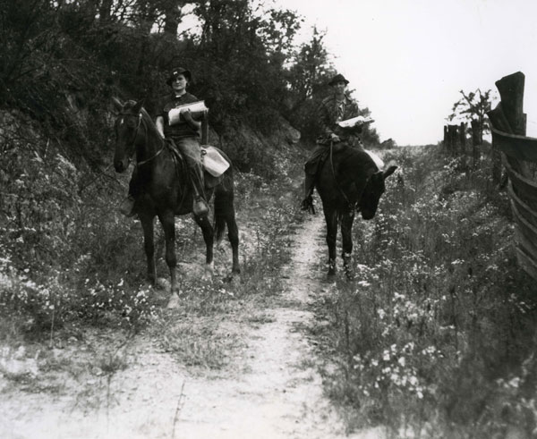 Tennessee Valley Authority Pack Horse Library, circa 1938. From the ALA Archives.